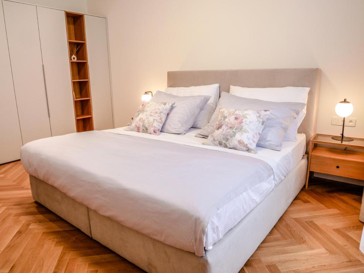 Laurinska 1 Apartments Bratislava Buitenkant foto
