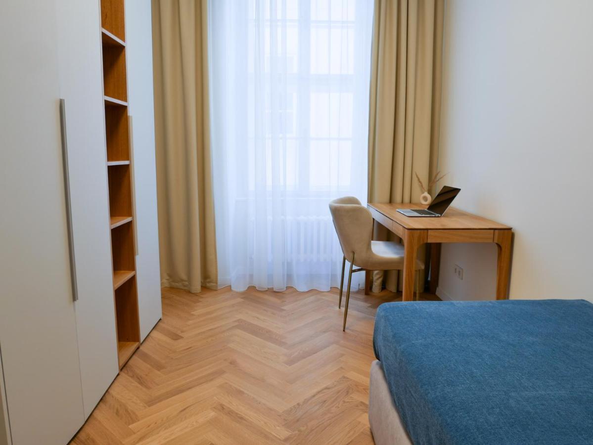 Laurinska 1 Apartments Bratislava Buitenkant foto
