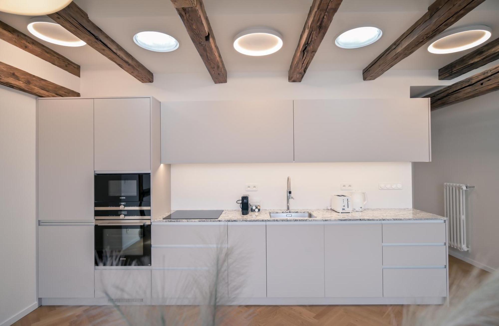 Laurinska 1 Apartments Bratislava Buitenkant foto