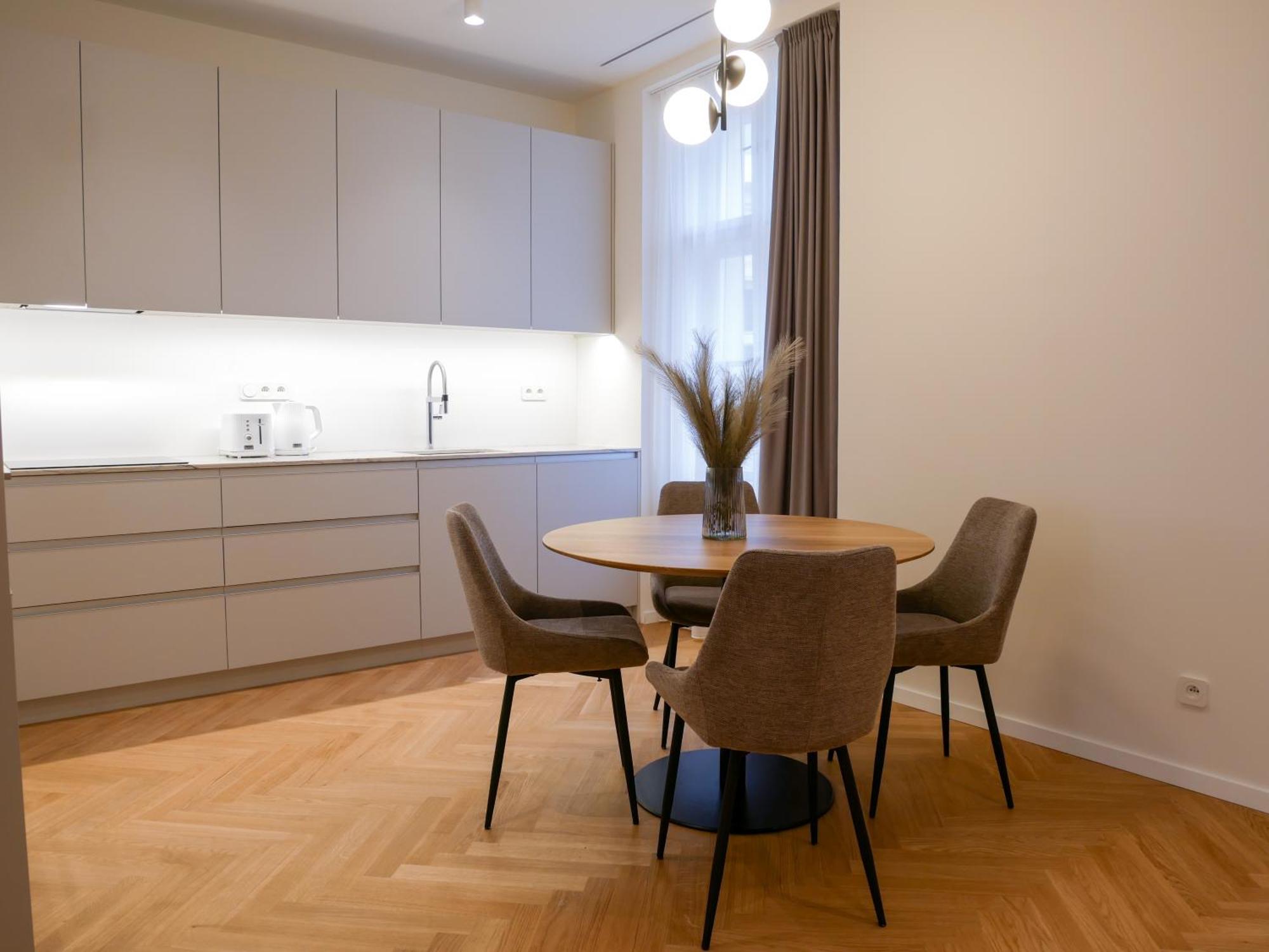 Laurinska 1 Apartments Bratislava Buitenkant foto